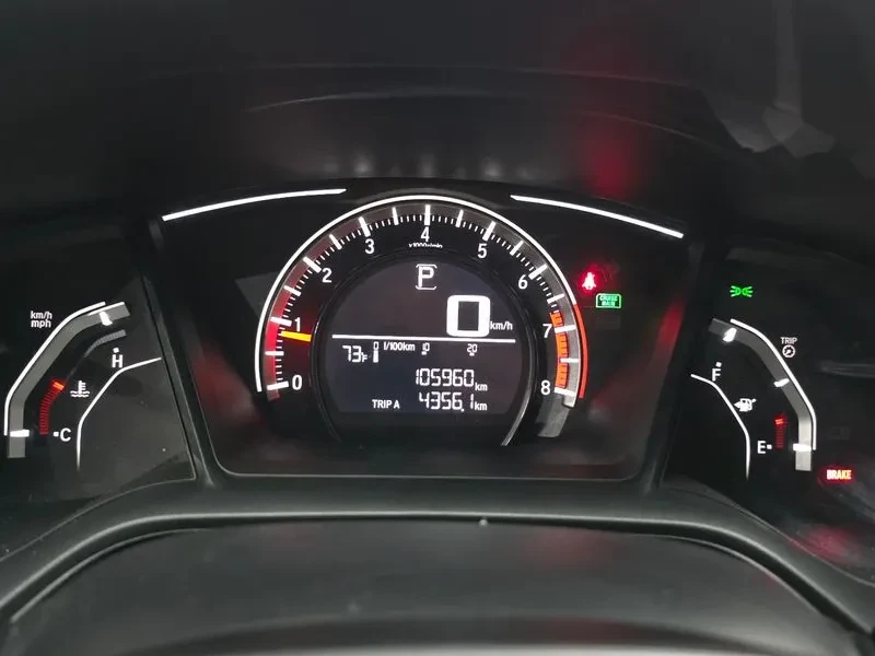 Honda Civic  2.0 10TH GENERATION, снимка 8 - Автомобили и джипове - 55086875