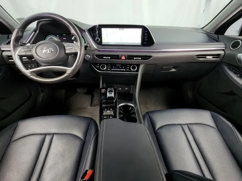 Hyundai Sonata 2.0/HYBRID/ПАНОРАМА/360 КАМЕРИ/АСИСТЕНТИ, снимка 7 - Автомобили и джипове - 56515967