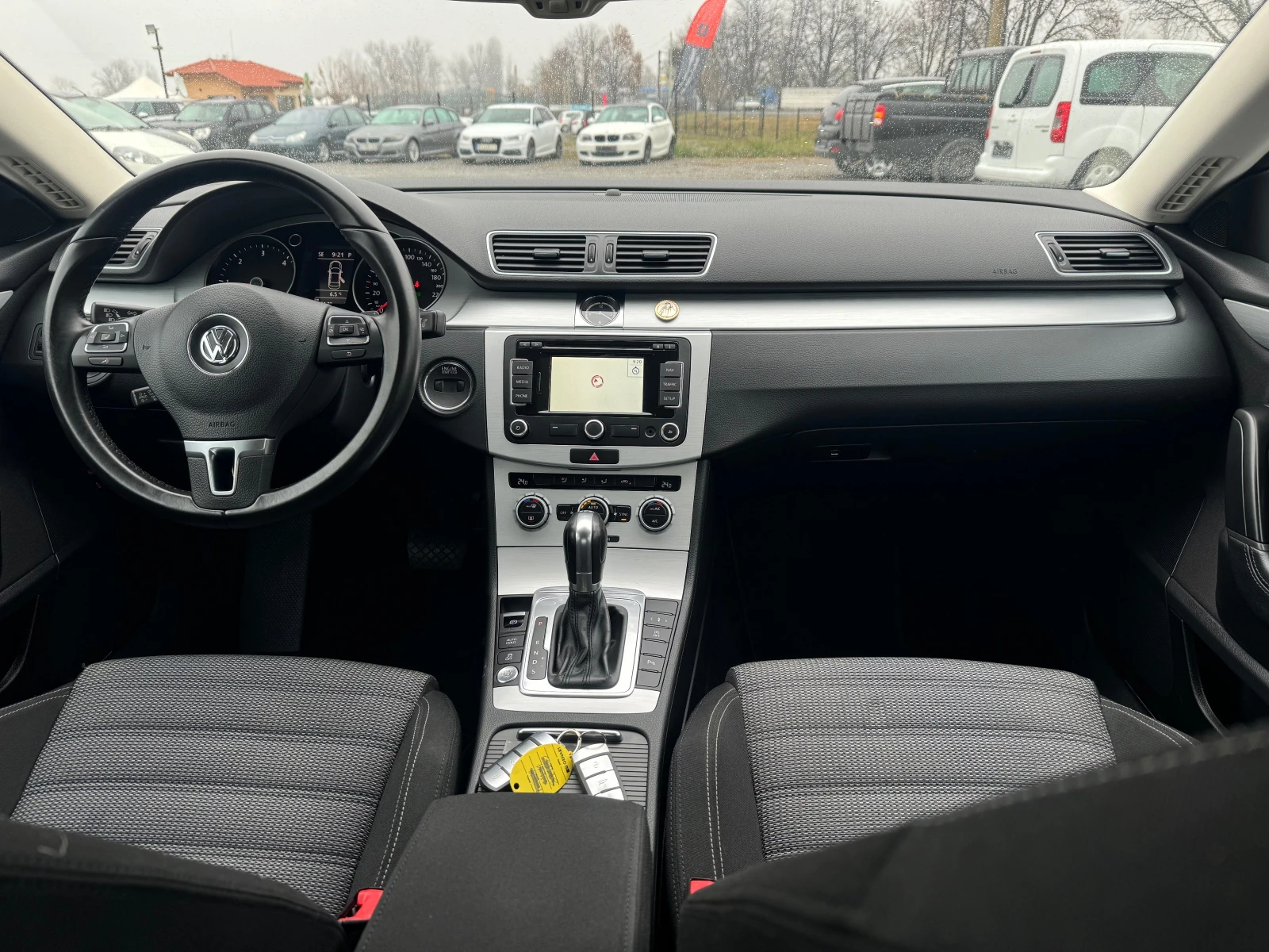 VW CC 2.0 TDI NAVI Топ Състояние - изображение 10