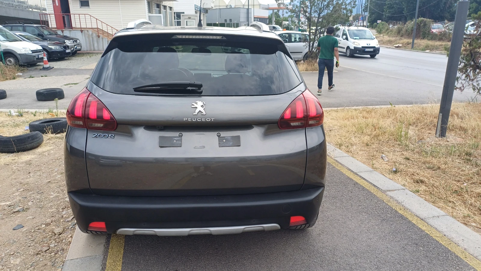 Peugeot 2008 1, 6 нави, кожа, камера заден ход - изображение 4