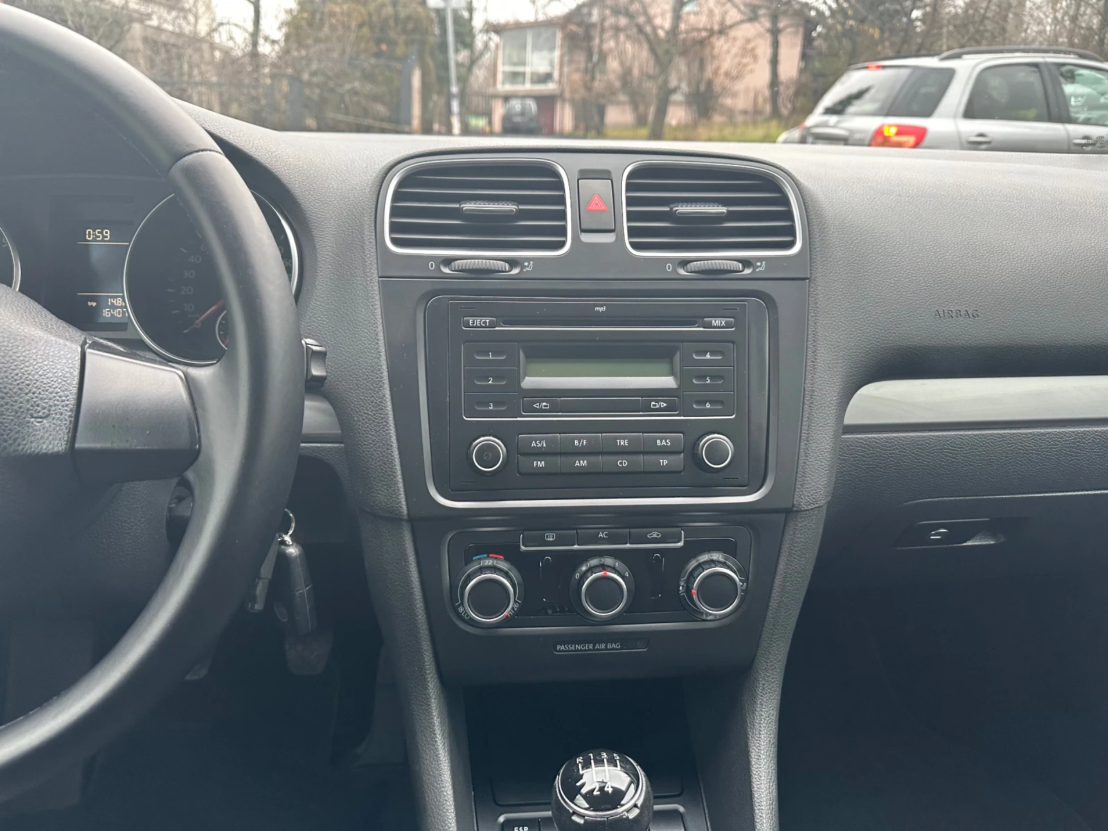 VW Golf 1.6i_102kc - изображение 10