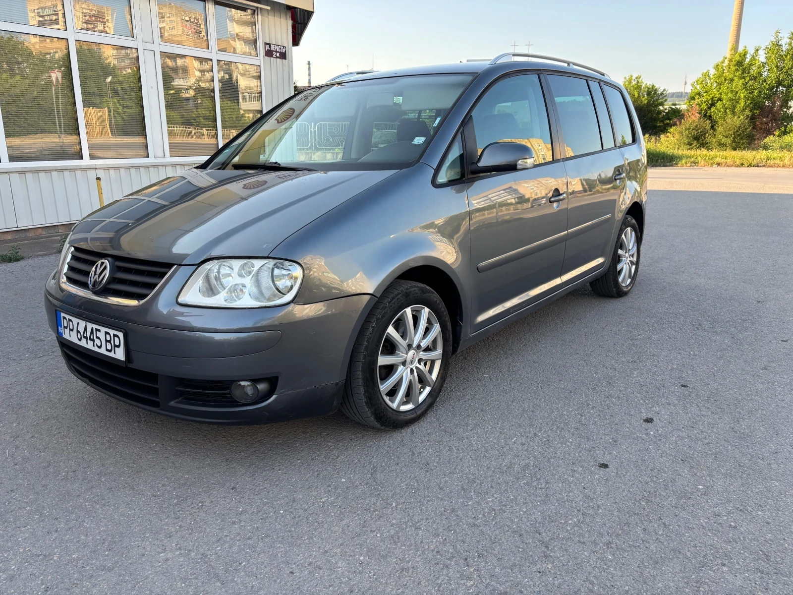 VW Touran  - изображение 2