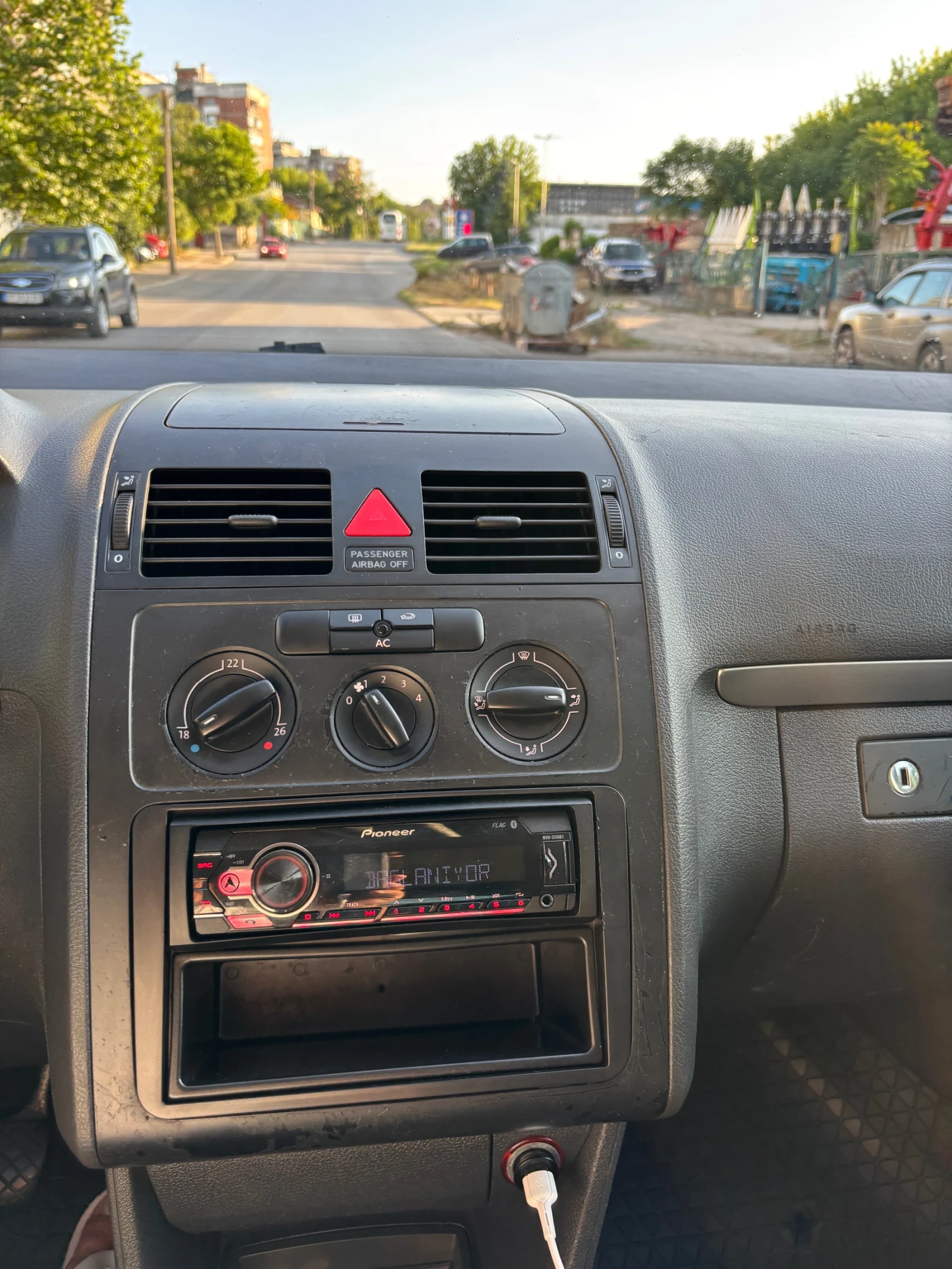 VW Touran  - изображение 6