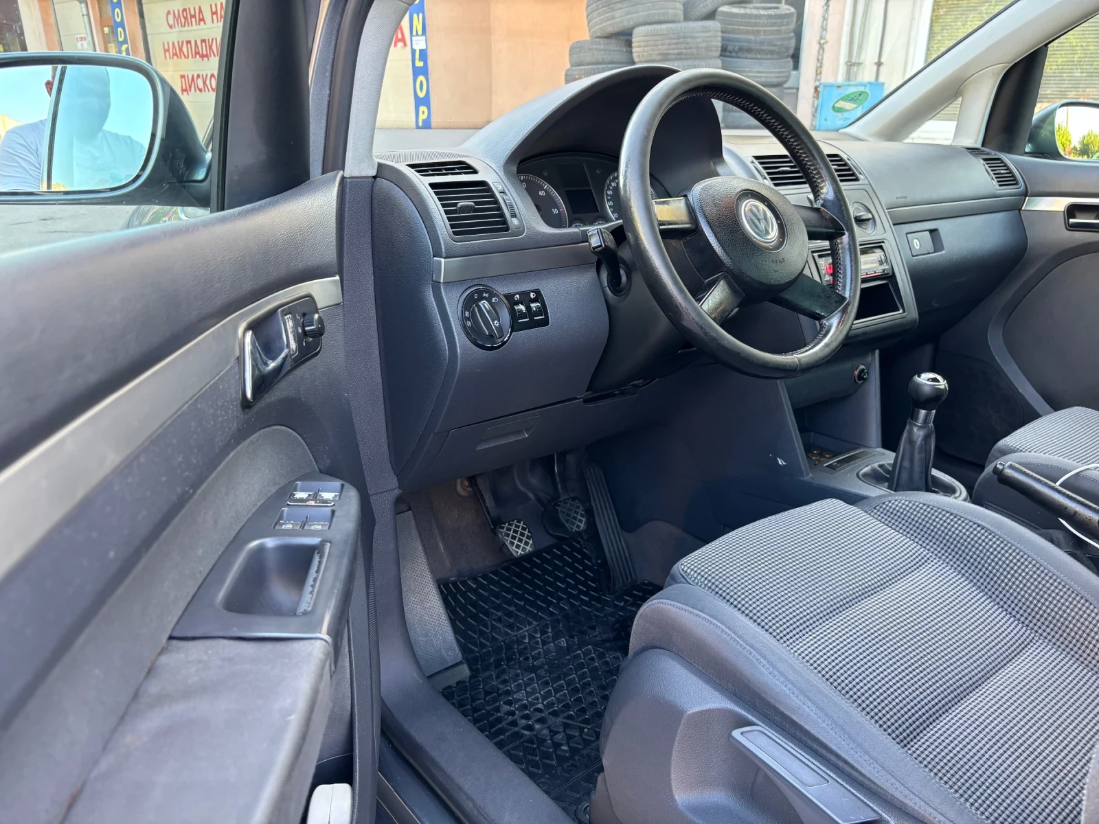 VW Touran  - изображение 5