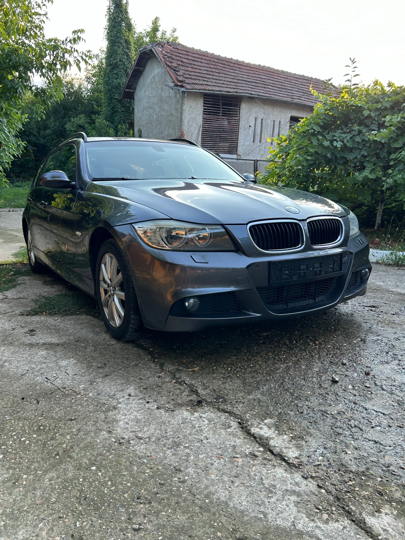 BMW 318 2.0D* NAVI * ПАНОРАМА * ПОДГРЕВ * HiFi  - изображение 4