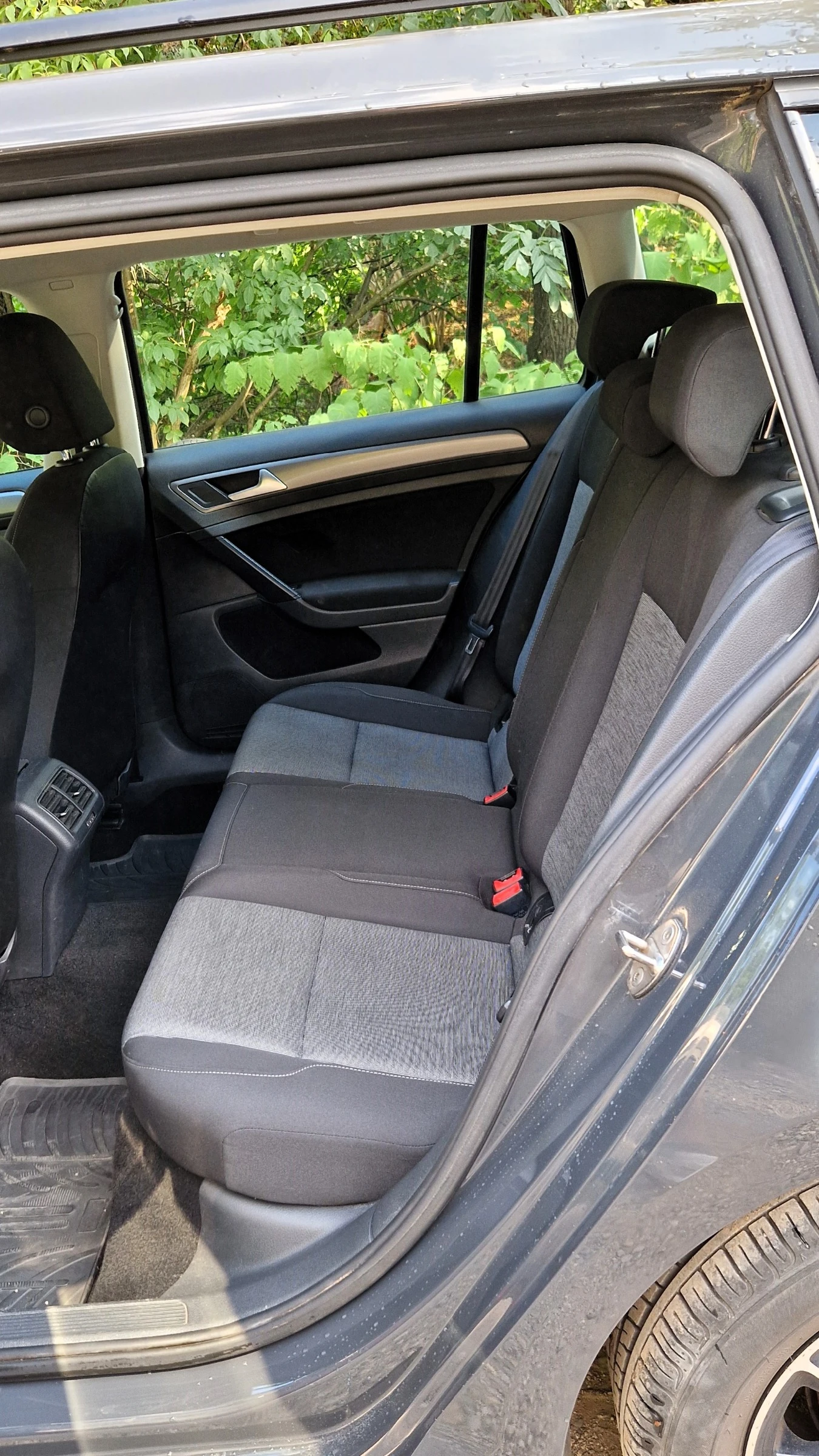 VW Golf Variant 1.6 TDI | Mobile.bg � ����������� 12