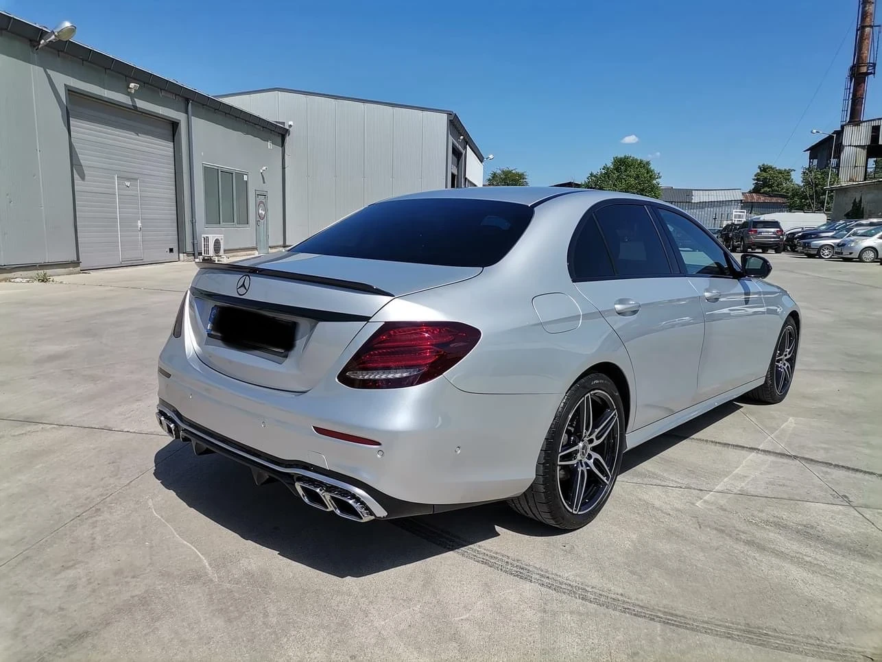 Mercedes-Benz E 220  - изображение 4