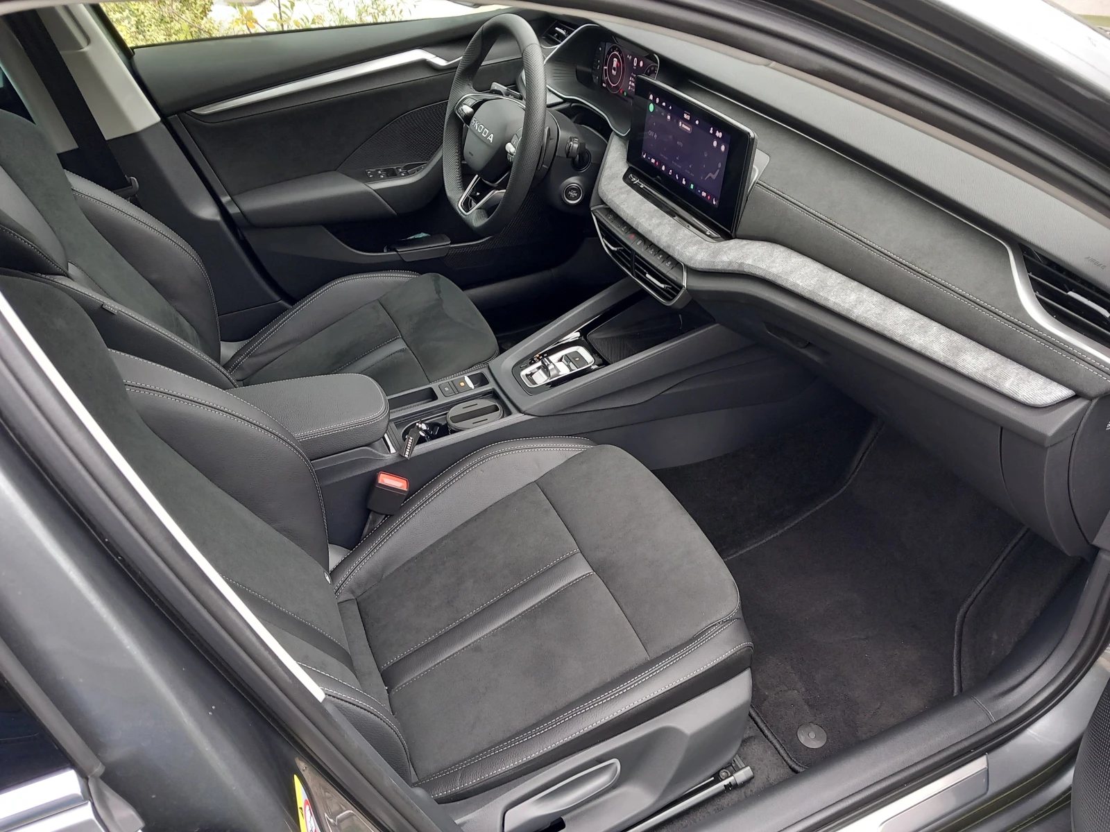 Skoda Octavia EDITION 130 2.0 TDI/7DSG - изображение 8