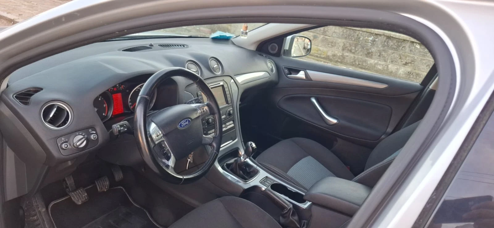 Ford Mondeo 1.6 tdci - изображение 2
