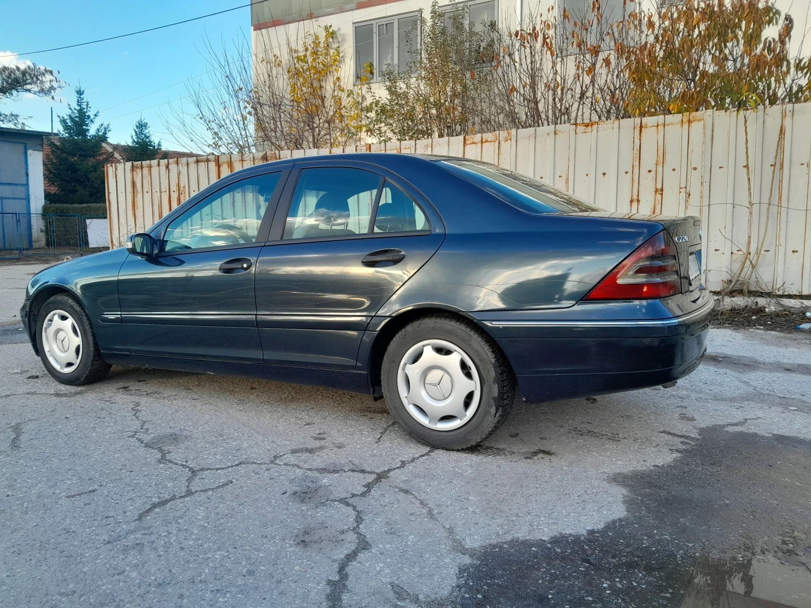 Mercedes-Benz C 220 2.2 - изображение 6