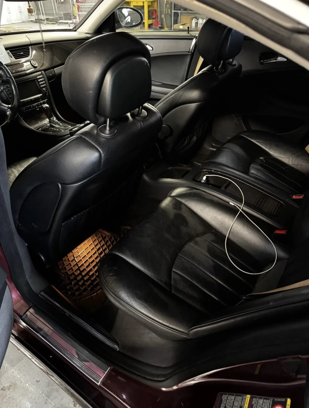 Mercedes-Benz CLS 500 * * V8* * CARFAX* * АВТОКРЕДИТ* *  - изображение 8