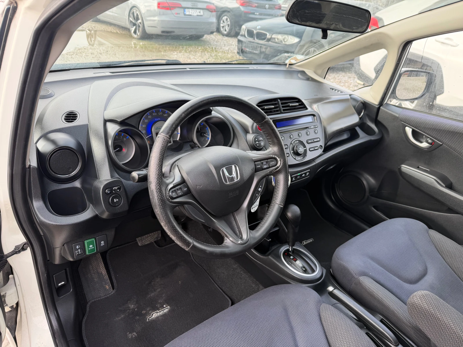 Honda Jazz 1.3 HYBRID - изображение 10