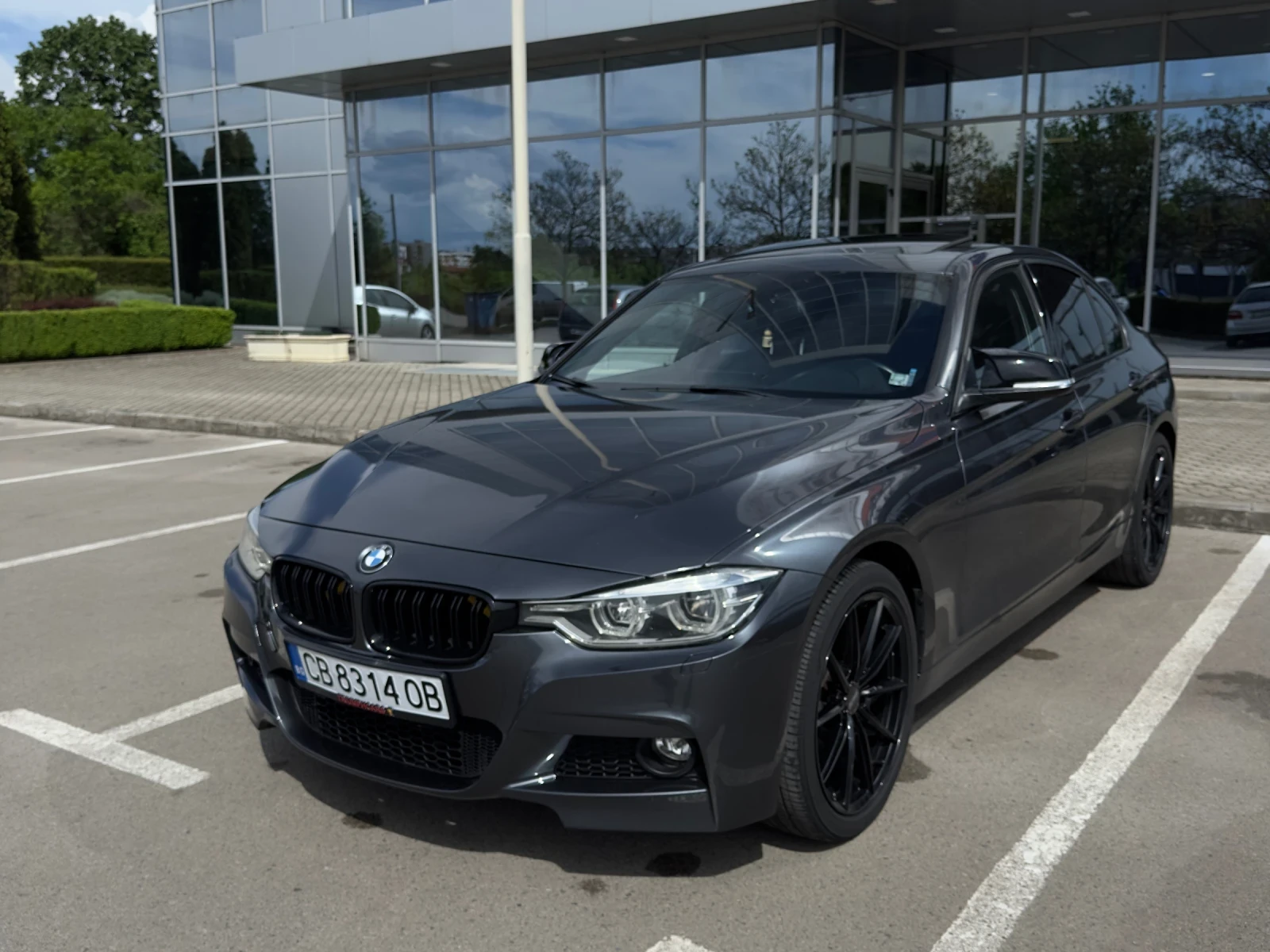 BMW 330 F30 LCI, снимка 2 - Автомобили и джипове - 54493603