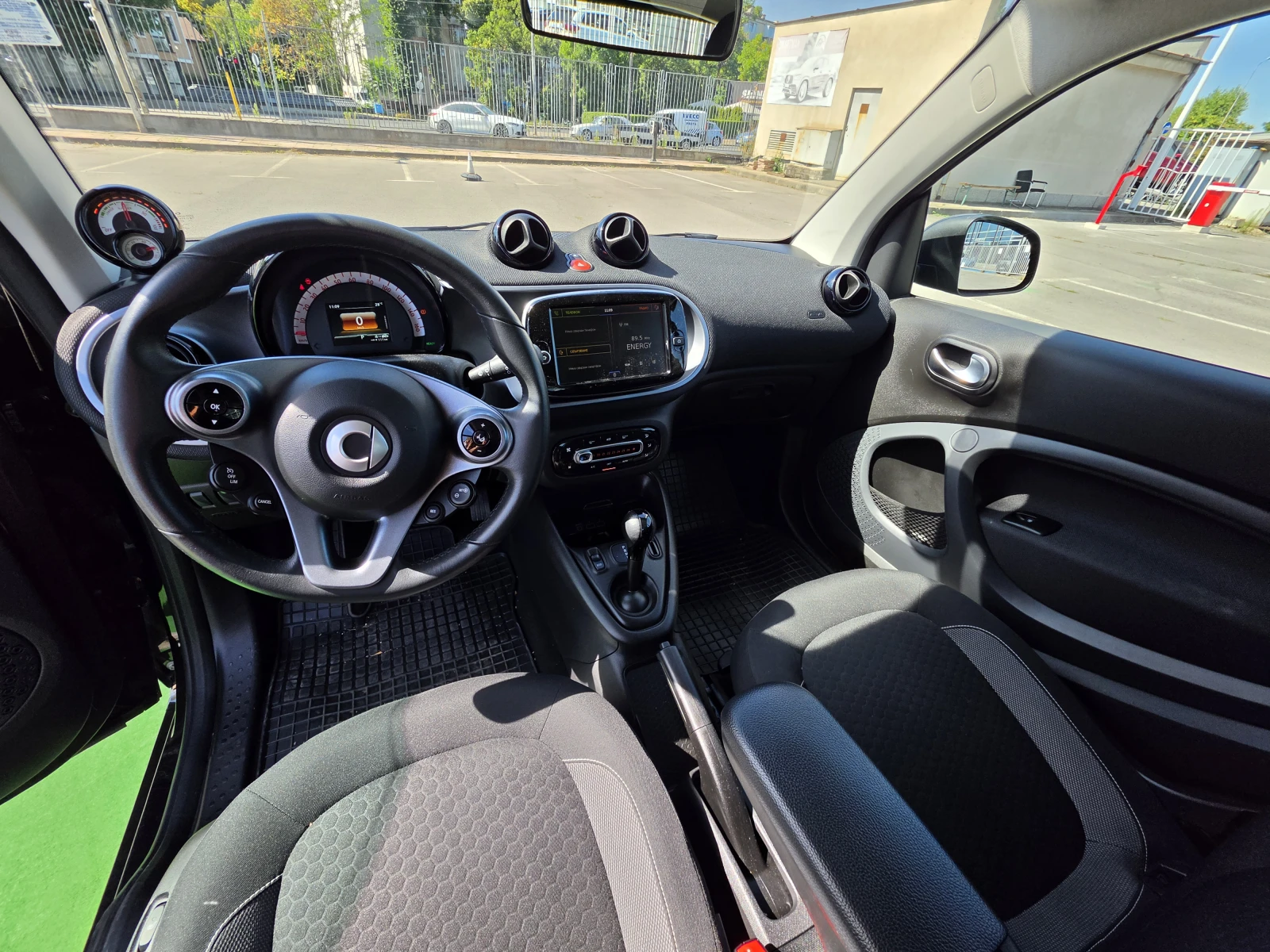 Smart Fortwo EQ FORTWO COUPE, снимка 6 - Автомобили и джипове - 54970682