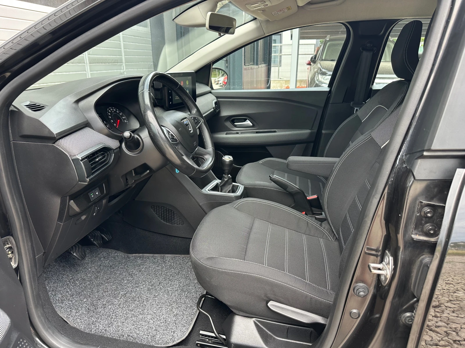 Dacia Sandero LPG 100кс 6 ск. CARPLAY 2021g, снимка 8 - Автомобили и джипове - 55025143