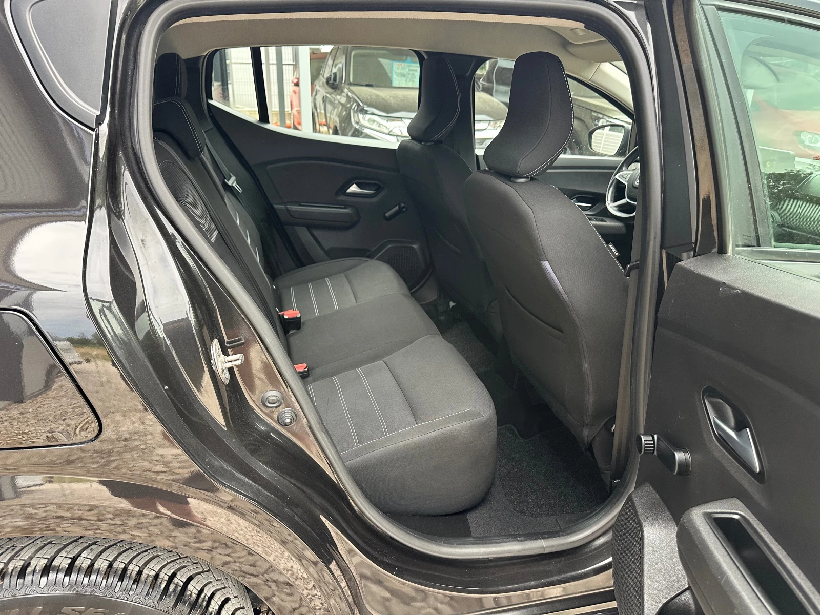 Dacia Sandero LPG 100кс 6 ск. CARPLAY 2021g, снимка 12 - Автомобили и джипове - 55025143