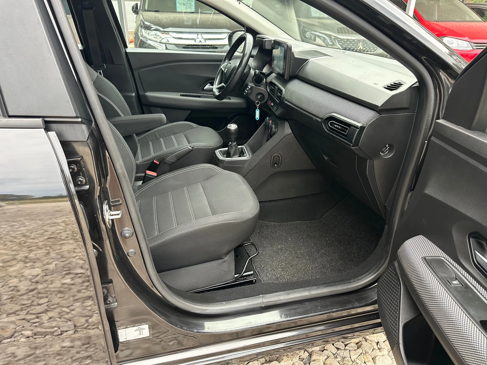 Dacia Sandero LPG 100кс 6 ск. CARPLAY 2021g, снимка 9 - Автомобили и джипове - 55025143
