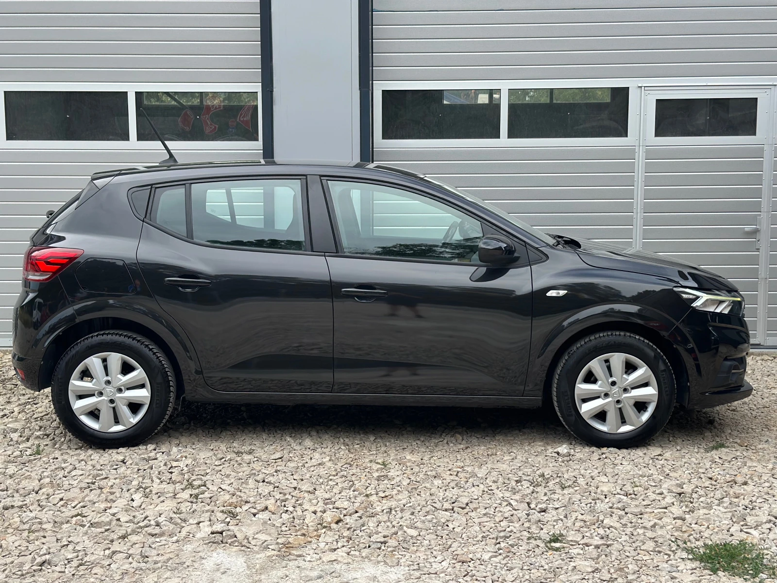 Dacia Sandero LPG 100кс 6 ск. CARPLAY 2021g, снимка 7 - Автомобили и джипове - 55025143