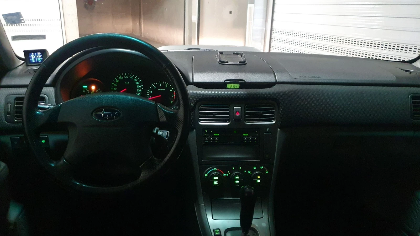Subaru Forester 2.0Т, снимка 5 - Автомобили и джипове - 55078807