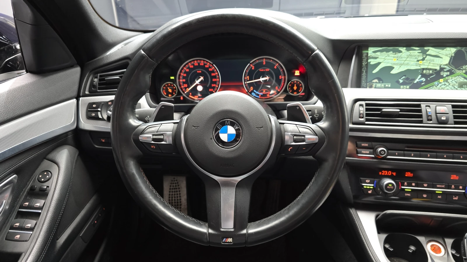 BMW 530 D Xdrive M Sport, снимка 9 - Автомобили и джипове - 55406000