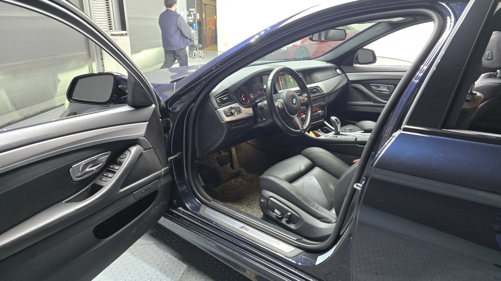 BMW 530 D Xdrive M Sport, снимка 6 - Автомобили и джипове - 55406000
