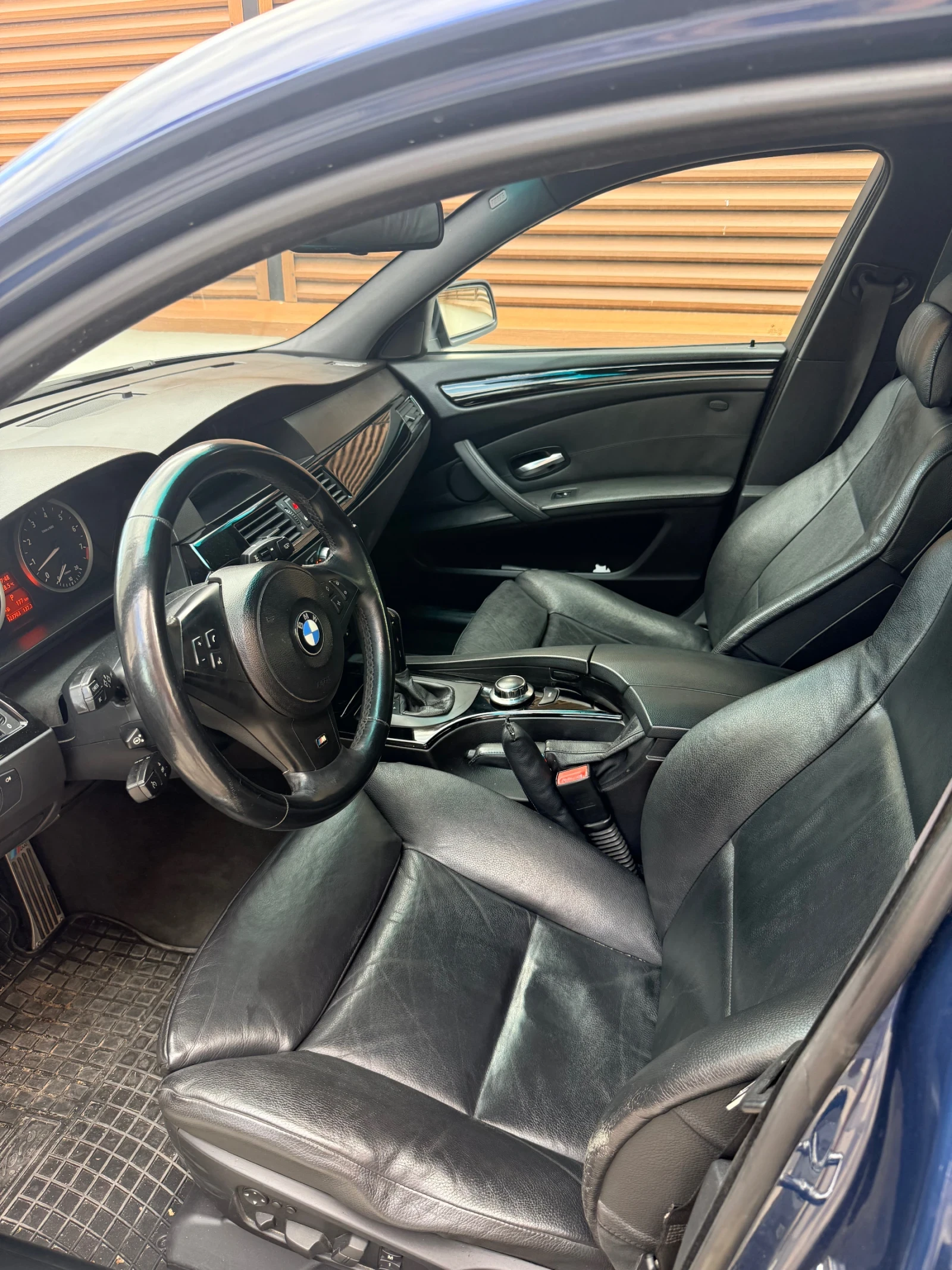 BMW 530, снимка 12 - Автомобили и джипове - 55425612