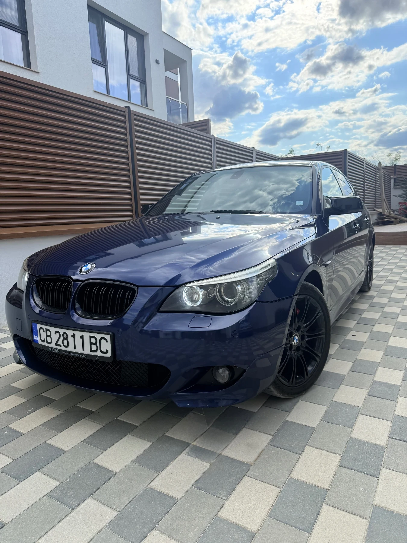 BMW 530