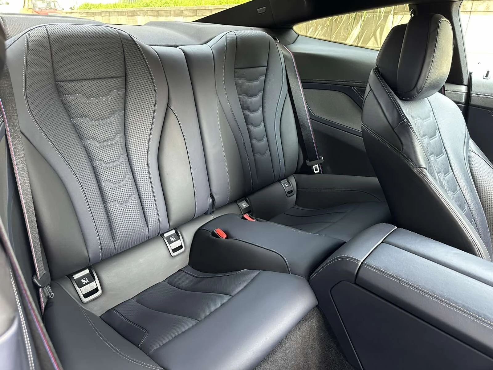 BMW M8 840d M пакет /FULL екстри, снимка 11 - Автомобили и джипове - 56059826