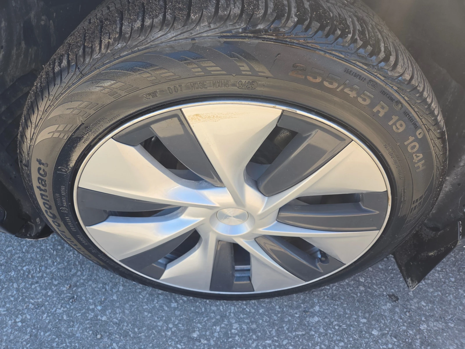 Tesla Model Y LONG RANGE DUAL MOTOR* ПОДГРЕВ* ПАНОРАМА* , снимка 13 - Автомобили и джипове - 56211168