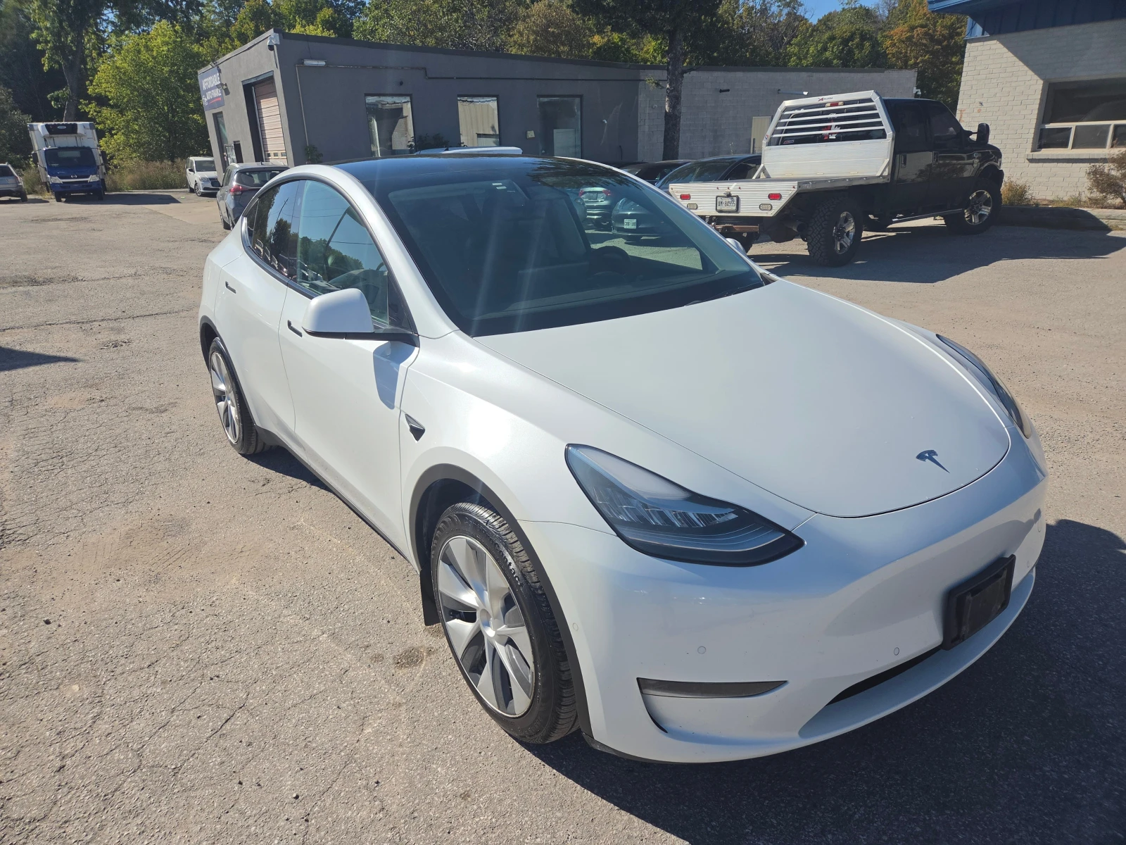 Tesla Model Y LONG RANGE DUAL MOTOR* ПОДГРЕВ* ПАНОРАМА* , снимка 3 - Автомобили и джипове - 56211168