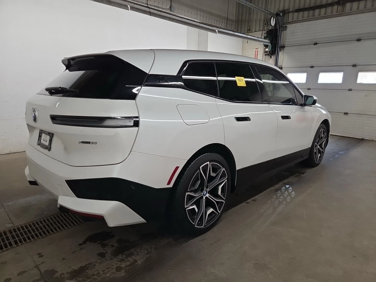 BMW iX XDRIVE50* Dist* M-pack* 360* Sky Lounge* Bowers*  | Mobile.bg � ����������� 4
