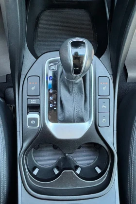 Hyundai Santa fe 2.2/ПОДГРЕВ/360 КАМЕРА/FULL, снимка 11