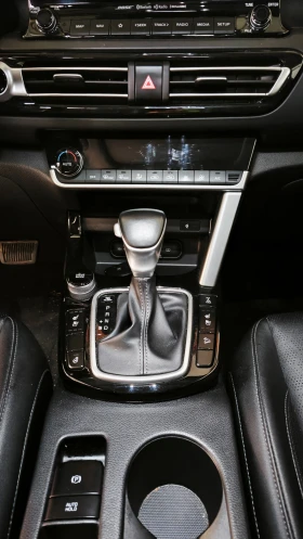 Kia Seltos 1.6 T-GDI AWD, снимка 14