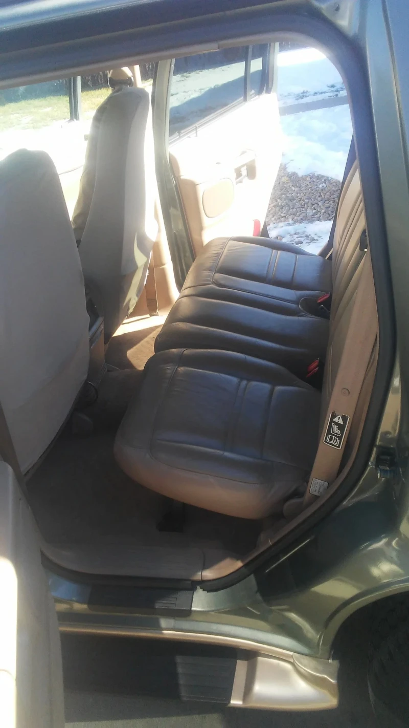 Ford Explorer XLT  5.0 V8 4WD, снимка 6 - Автомобили и джипове - 52900776