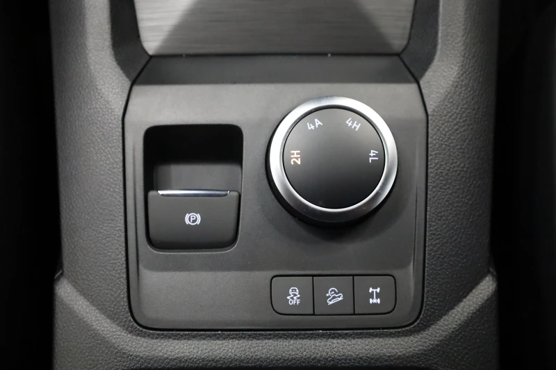 VW Amarok NEW* AVENTURA* IQ LED LIGHTS* HARMAN/KARDON* 360* , снимка 13 - Автомобили и джипове - 53237735