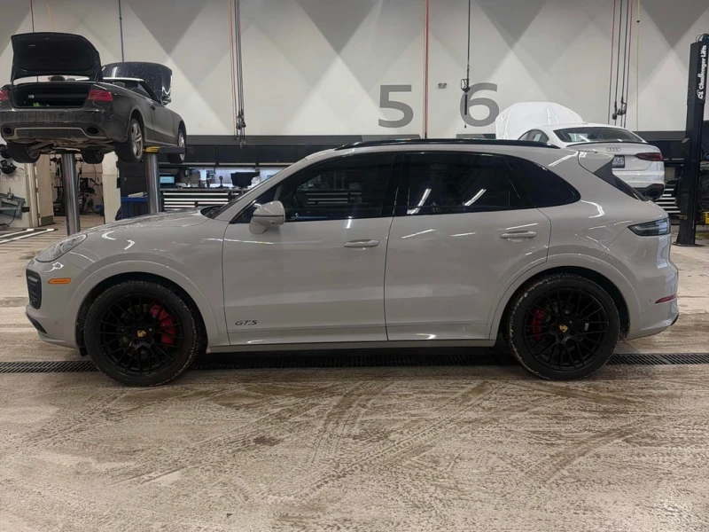 Porsche Cayenne * GTS * CARFAX * БЕЗ ПЪРВОНАЧАЛНА ВНОСКА, снимка 2 - Автомобили и джипове - 53271418