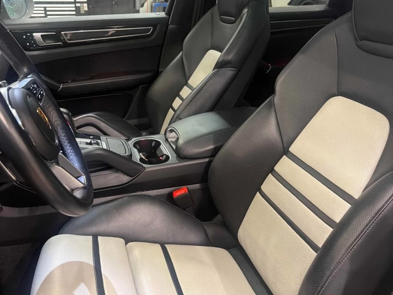 Porsche Cayenne * GTS * CARFAX * БЕЗ ПЪРВОНАЧАЛНА ВНОСКА, снимка 10 - Автомобили и джипове - 53271418