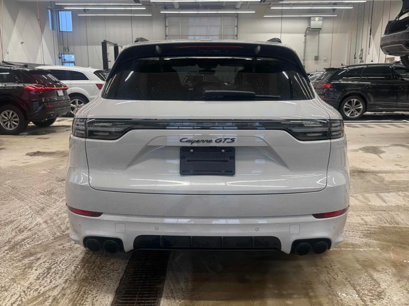 Porsche Cayenne * GTS * CARFAX * БЕЗ ПЪРВОНАЧАЛНА ВНОСКА, снимка 4 - Автомобили и джипове - 53271418