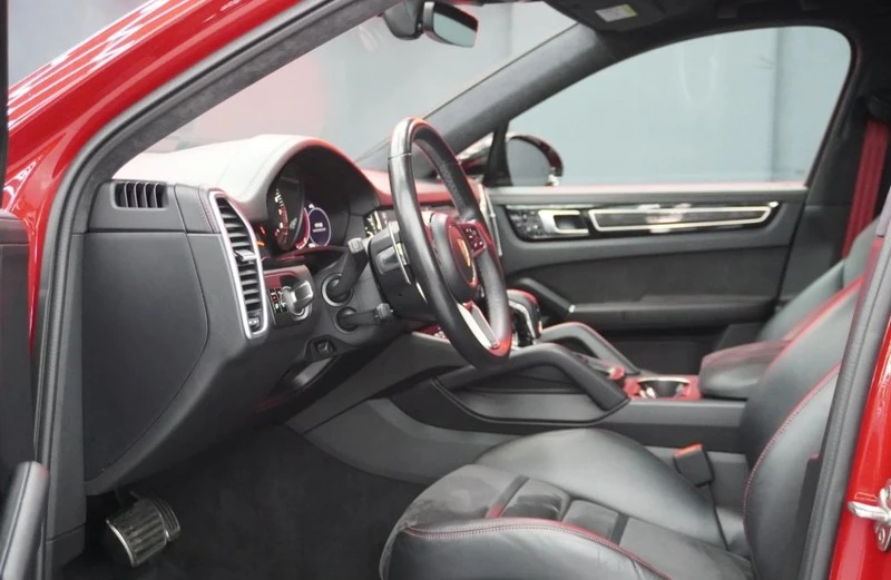 Porsche Cayenne Coupe GTS, снимка 8 - Автомобили и джипове - 54244823