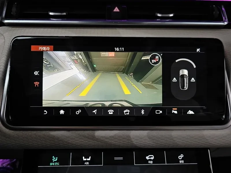 Land Rover Range Rover Velar 2.0 D240 R-Dynamic Se, снимка 16 - Автомобили и джипове - 54515168