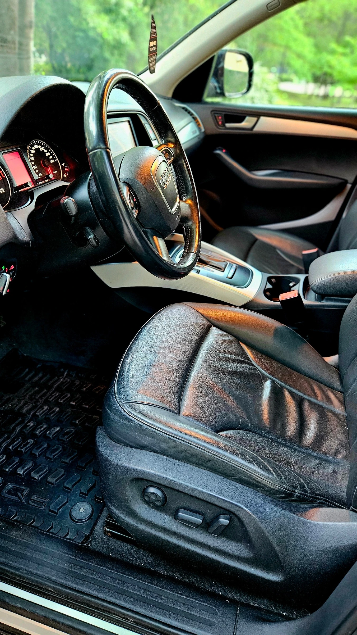 Audi Q5 3.2 FSI Sport - изображение 9