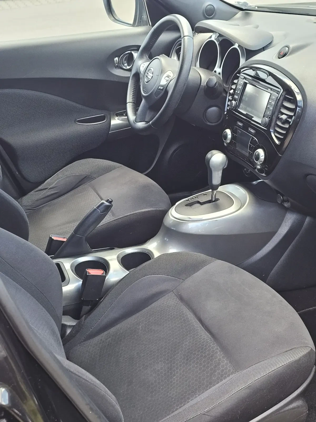 Nissan Juke Tekna 1.6т 4х4 Facelift/ Avtomat/ Keyless/ Navi  - изображение 10