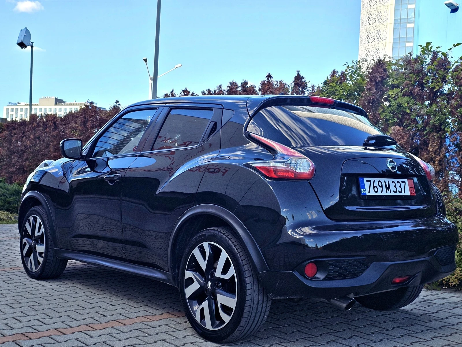 Nissan Juke Tekna 1.6т 4х4 Facelift/ Avtomat/ Keyless/ Navi  - изображение 5