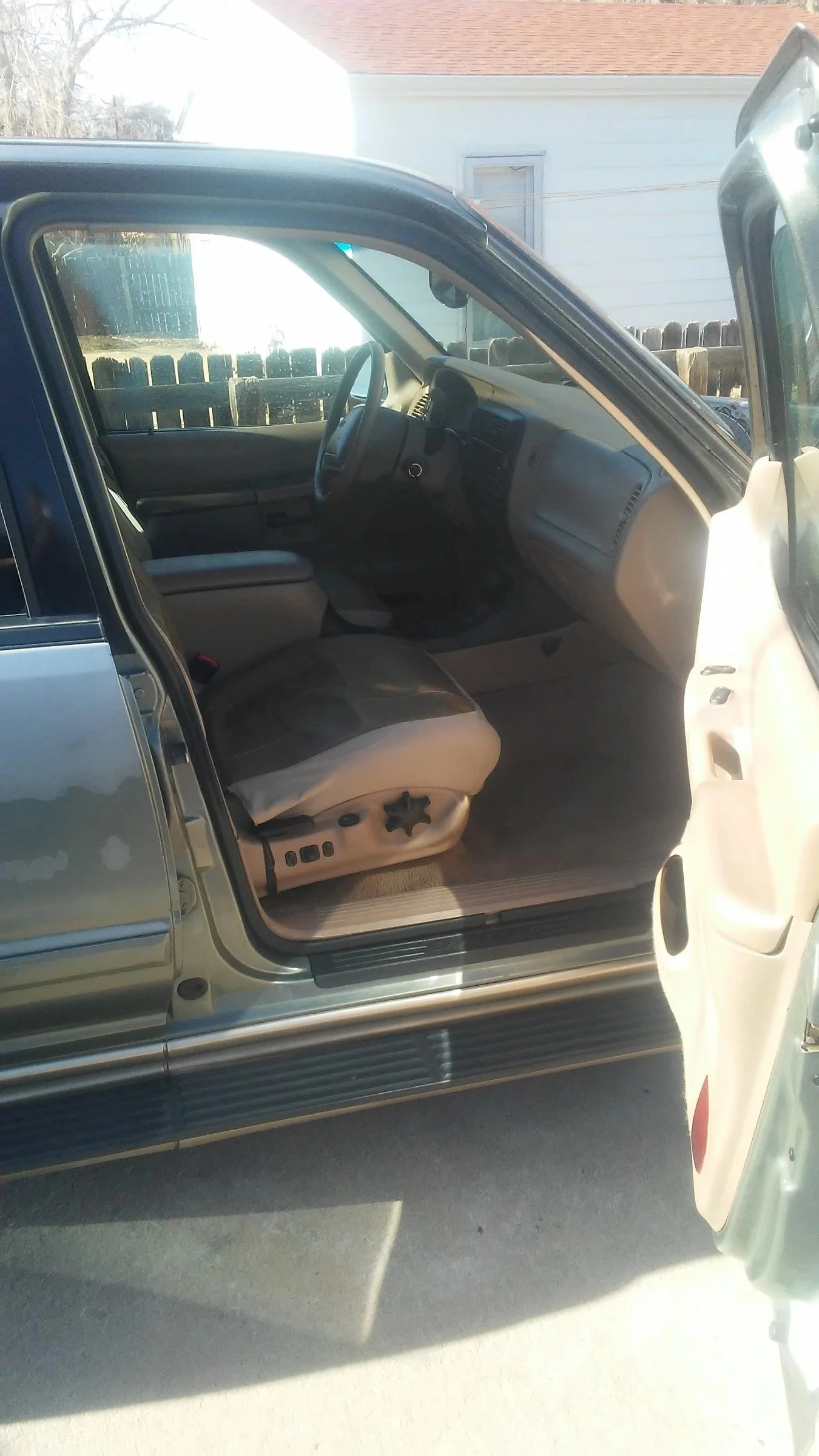 Ford Explorer XLT  5.0 V8 4WD | Mobile.bg � ����������� 7