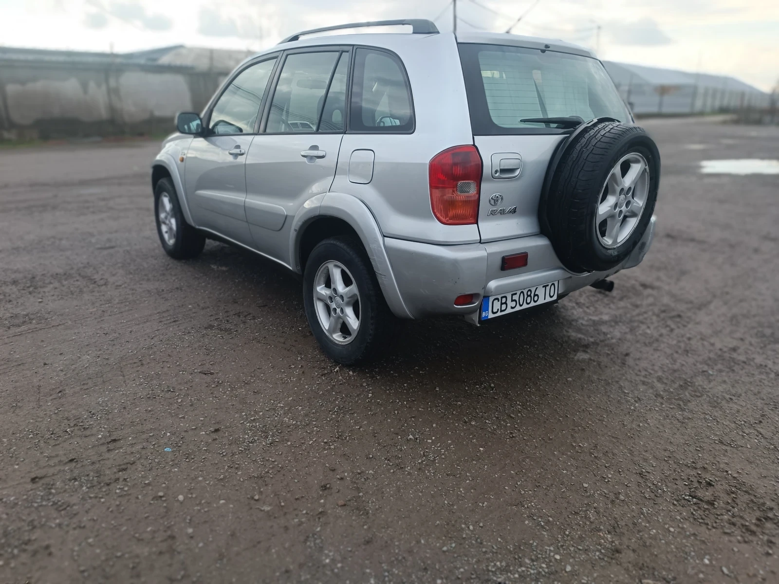 Toyota Rav4 2.0 D4D - изображение 4