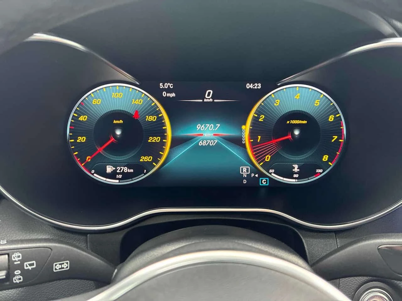 Mercedes-Benz GLC 300  CARFAX /360/DISTRONIC/AMBIENT/DIGITAL COCKPIT , снимка 8 - Автомобили и джипове - 53923808