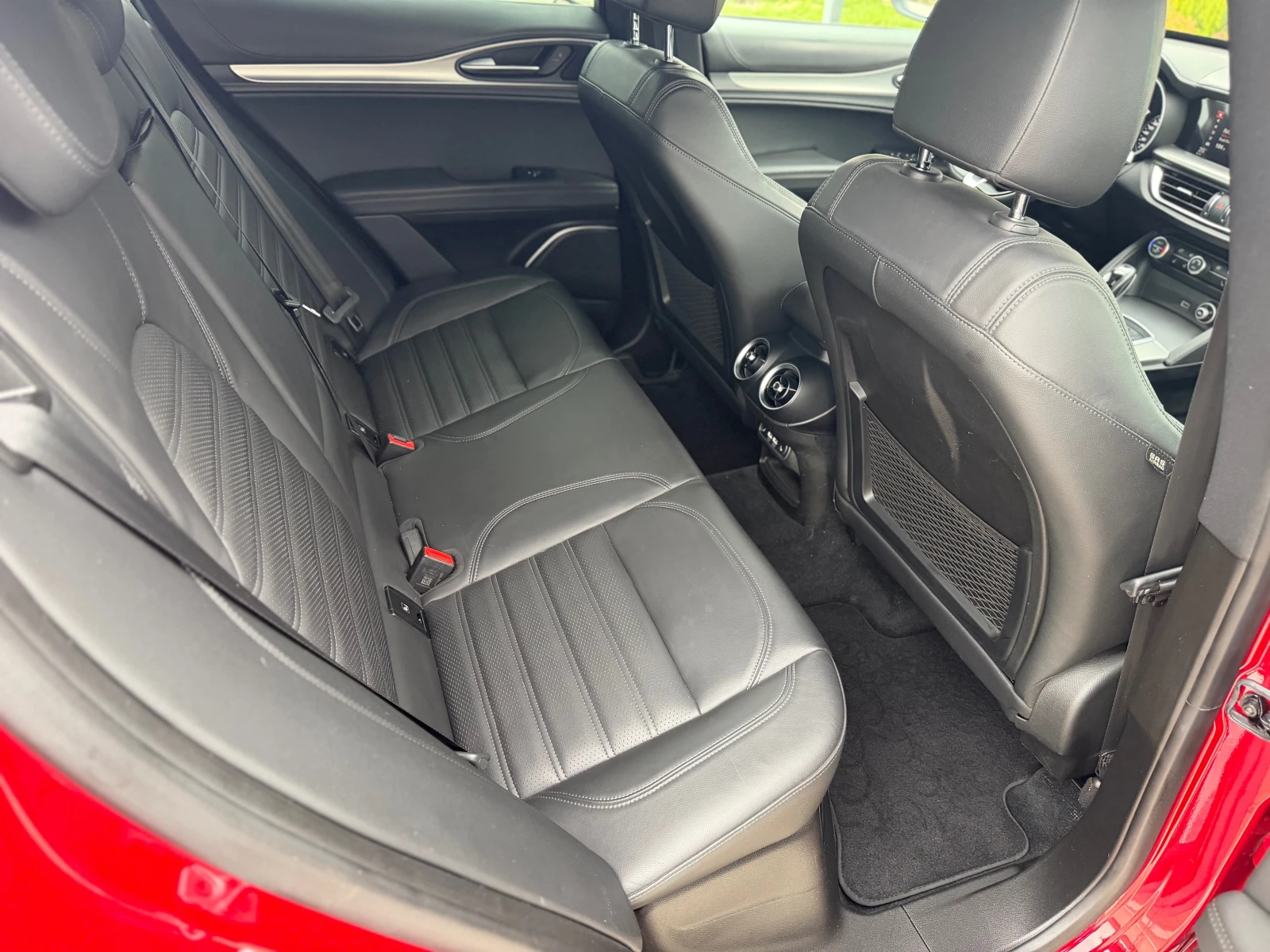 Alfa Romeo Stelvio 2.2JTD, снимка 10 - Автомобили и джипове - 54033998