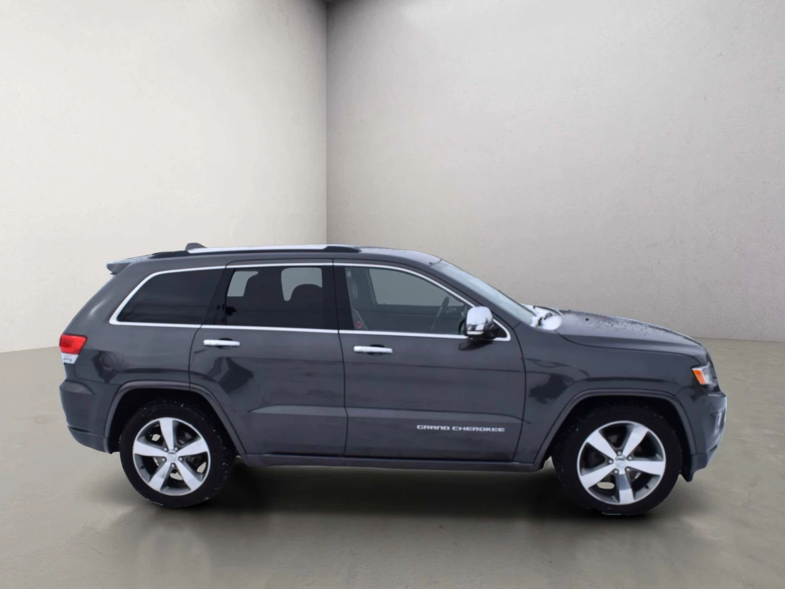 Jeep Grand Wagoneer OVERLAND, снимка 4 - Автомобили и джипове - 54217900