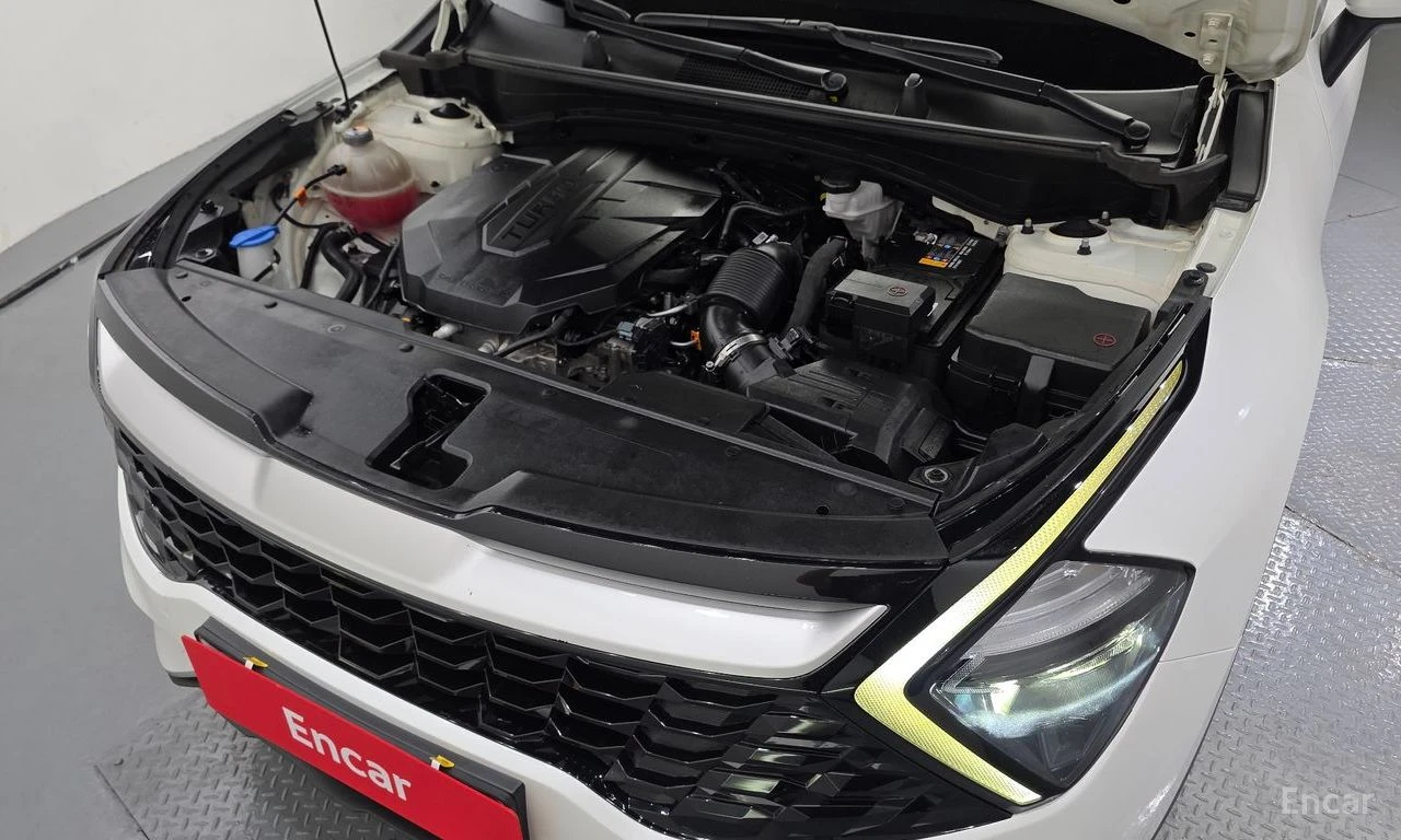 Kia Sportage Trendy 4x4* HARMAN KARDON* ПОДГРЕВ* КАМЕРА* KEYLES, снимка 6 - Автомобили и джипове - 54460456