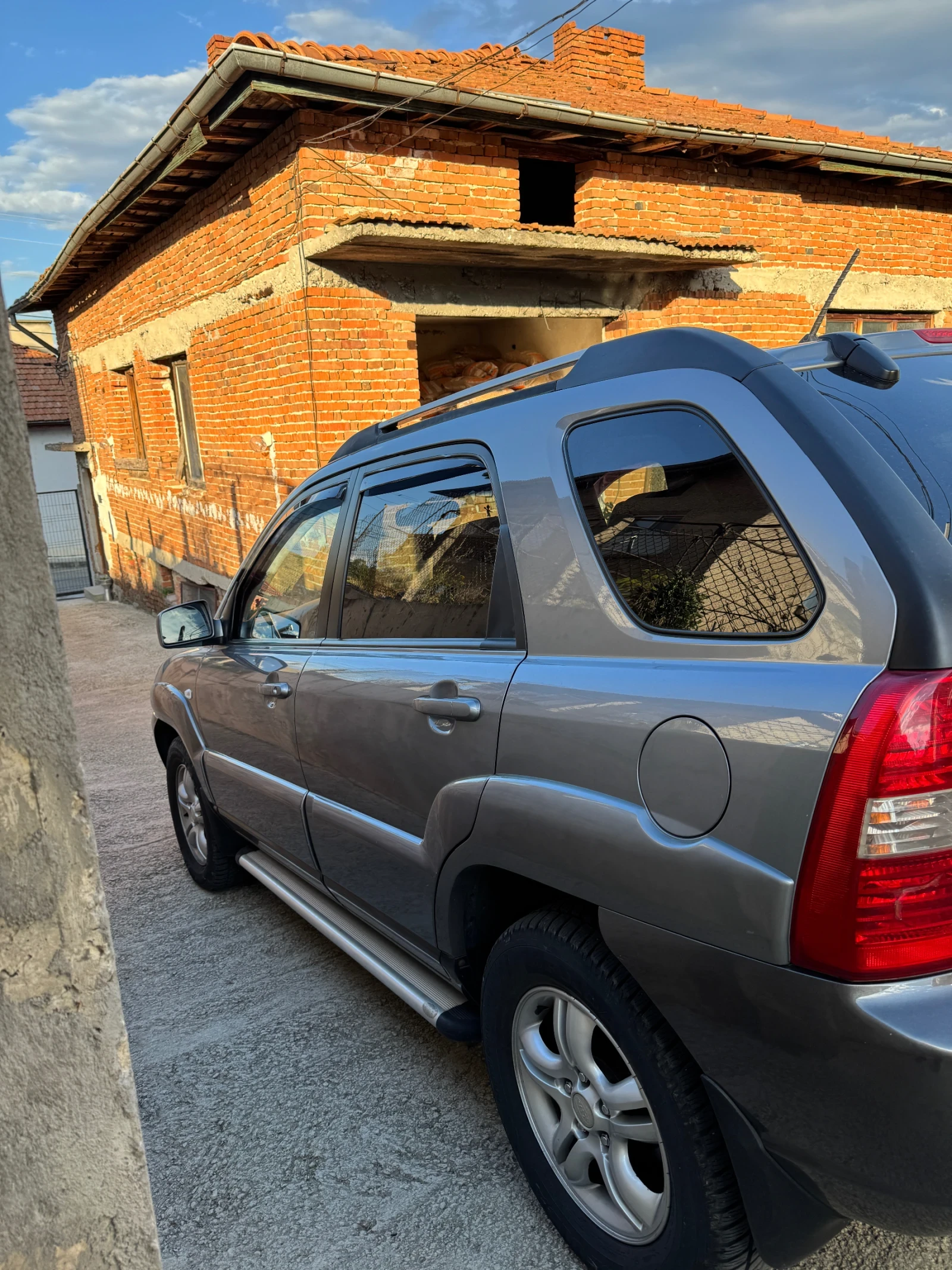 Kia Sportage, снимка 7 - Автомобили и джипове - 55268105